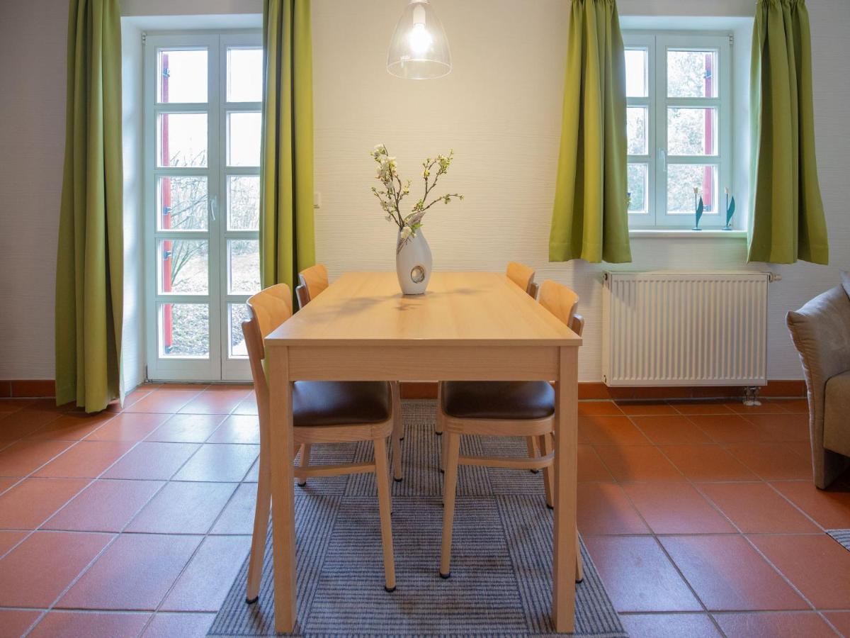 Feriendorf Rugana - Komfort Appartement Mit 1 Schlafzimmer Und Terrasse B52 Dranske Esterno foto