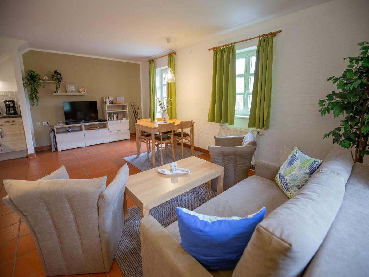 Feriendorf Rugana - Komfort Appartement Mit 1 Schlafzimmer Und Terrasse B52 Dranske Esterno foto